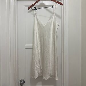 ARITZIA WILFRED | Mini slip dress | WHITE